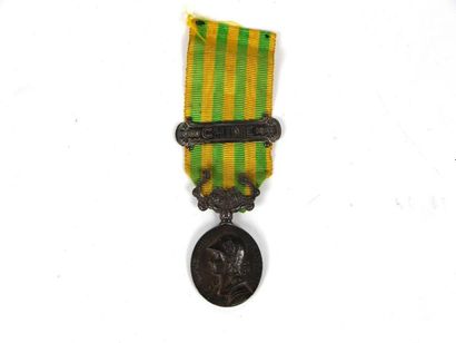 null France Médaille de Chine 1900-1901. Argent, ruban, agrafe Chine 1900-1901. 