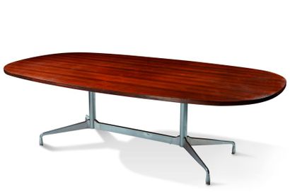 null CHARLES EAMES (1907-1978) & RAY EAMES (1912-1988) 

Importante table ovale en...