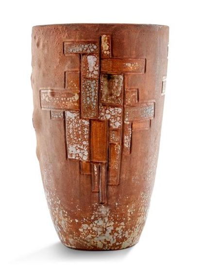 null ALEXANDRE KOSTANDA (1921-2007)

Grand vase ovoïde légérement cabossé en céramique...