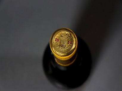 null 1 B CHÂTEAU D'YQUEM (M.E.+; e.t.h. à e.l.a; capsule sale estampée; couleuse)...