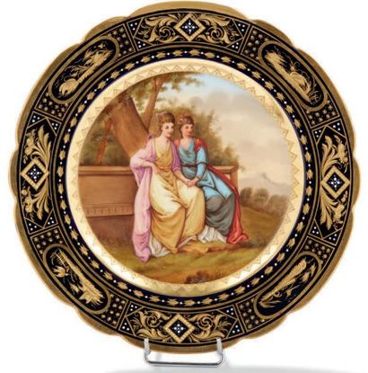 VIENNE Assiette en porcelaine «Poésie»
Vers 1900
Diam: 24 cm