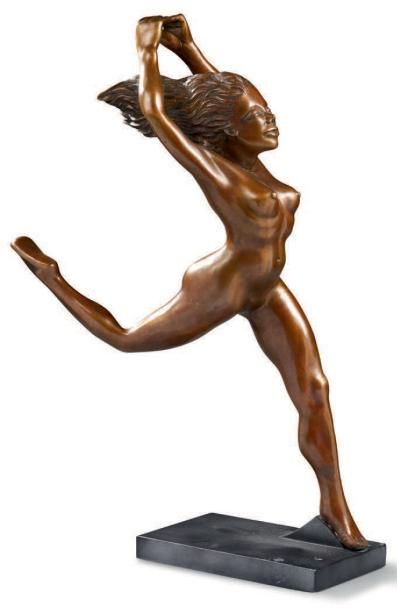 CHRISTIAN CHOQUET (NÉ EN 1948) «L'envol»
Bronze à patine médaille sur socle en composition
H:...