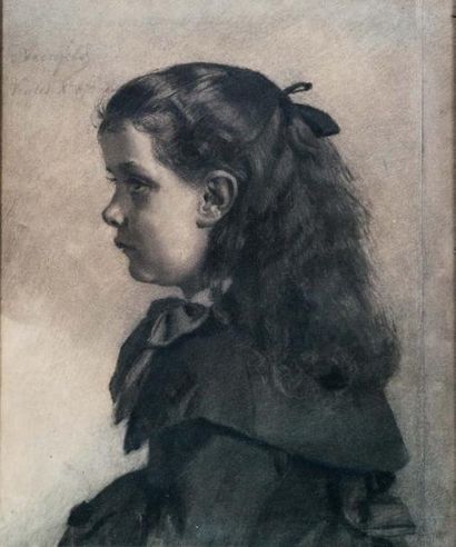 ECOLE FRANÇAISE DU XIXe Portrait de jeune fille de profil
Fusain
49 x 39 cm
Daté...
