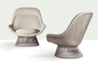 WARREN PLATNER (1919-2006) Paire de fauteuils 1705
Drap de laine, acier nickelé
100...