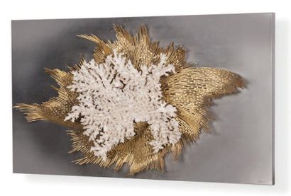 JACQUES DUVAL-BRASSEUR (1934) Panneau lumineux
Métal, laiton, corail
Signé
82 x 160...