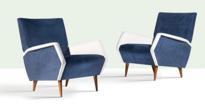 Gio PONTI (1891-1979) Paire de fauteuils 803
Hêtre, tissu
84 x 68 x 83 cm.
Cassina,...