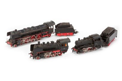 null MARKLIN « HO » : Trois locomotives et loco-tender dont 231 – 130 et 030.
