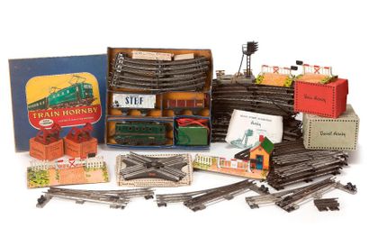 null Coffret HORNBY « O » comprenant BB 8051 – wagon marchandises – circuit de rails...