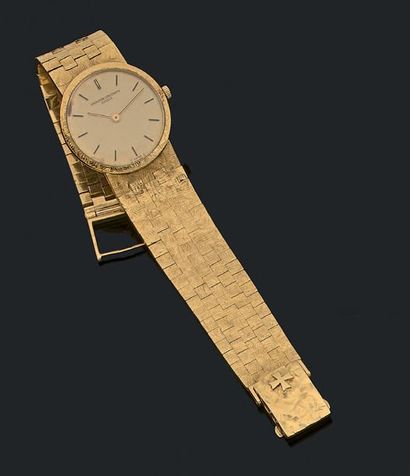 VACHERON CONSTANTIN Montre bracelet de dame en or jaune 18k (750), cadran rond fond...