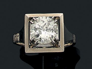null BAGUE "DIAMANT"
Diamant de taille moderne, or gris 18K (750) et platine (850).
Td.:...