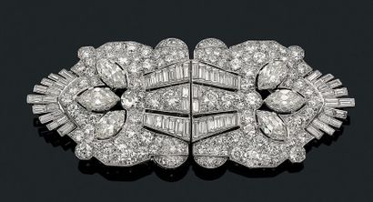 null IMPORTANTE BROCHE "DOUBLE CLIP"
Diamants de taille ancienne de forme navette...