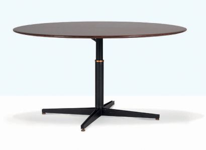 Osvaldo BORSANI (1911-1985) Table dite T41
Palissandre métal
71 x 119 cm.
Tecno,...