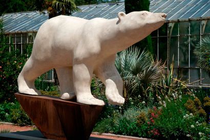 null Isabelle Dubost-Dessertine : création plastique sur sculpture d'ours polaire...