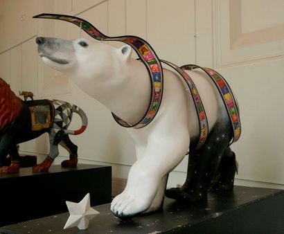null Robert Stalport : "La Grande Ourse" - création plastique sur sculpture d'ours...