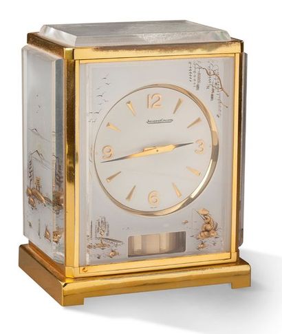 JAEGER-LECOULTRE Pendule Atmos Modèle Marina Chinoise Blanche 5809
Vers 1965
Cabinet...