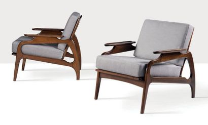 ADRIAN PEARSALL (1926 - 2011) Suite de 4 fauteuils
Noyer, toile de coton
71 x 69...