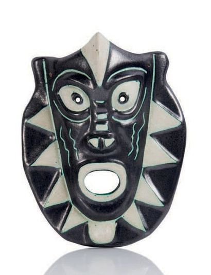 CHARLES VOLTZ (1923) Masque
Céramique
Signée
H.: 30 cm.
Circa 1960