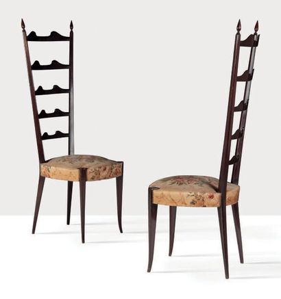 Paolo BUFFA (1903-1970) Attribué à Paire de chaises
Acajou, tissu
132 x 42 x 46 cm.
Circa...