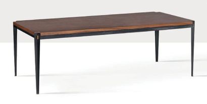 Osvaldo BORSANI (1911-1985) Table
Bois, métal, laiton
41 x 120 x 60 cm.
Tecno, circa...