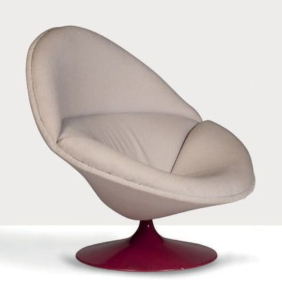 Pierre PAULIN (1927-2009) Fauteuil F553 dit Globe
Fibre, toile de coton
86 x 98 x...