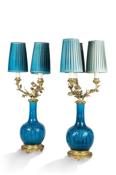 null THÉODORE DECK (1823-1891)

Paire de vases formant lampes à trois bras de lumière...