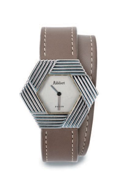 ALDEBERT Montre de dame en acier de forme hexagonale. Cadran gris anthracite.
Mouvement...