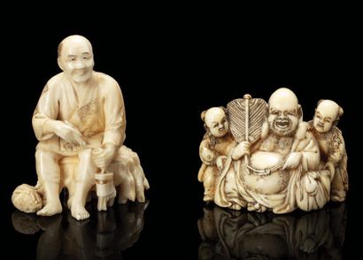 JAPON Lot comprenant un netsuke et un petit okimono en ivoire, le premier représentant...