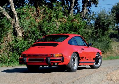 1976 Seulement 2 546 exemplaires
Matching Numbers, Certificat Porsche
Restauration...