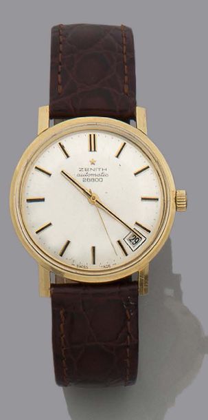 ZENITH Vers 1960. Modèle homme rond automatique en or jaune 18K.
Cadran argenté,...