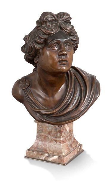 D'APRÈS BOIZOT (1743 - 1809) Buste d'Apollon en bronze à patine brune reposant sur...