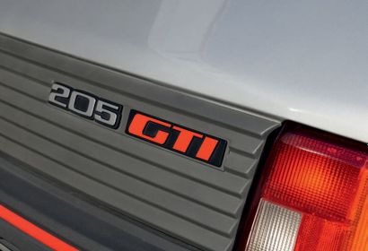 1988 Peugeot 205 GTI 1.6 115ch Etat exceptionnel
Seulement 75 000 km
Désirable version...