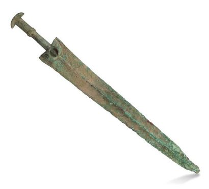 null Epée à lame courte
Luristan/Perse 1er Age du Fer, circa 900 - 700 av. J.-C.
A...