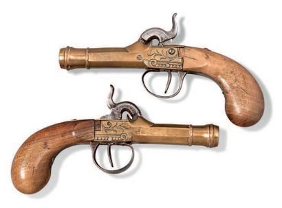 null Paire de pistolets coup de poing à coffre et à percussion, vers 1840.
A Pair...