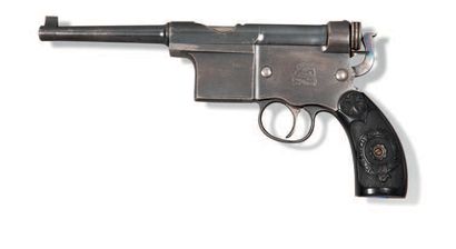 null Pistolet Charola y Anitua breveté et conçu en 1897 par la firme Garate & Anitua,...