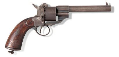 null Revolver Lefaucheux modèle 1864.
Lefaucheux Revolver, model 1864.
Canon bien...