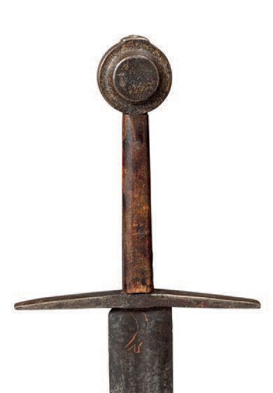 null Exceptionnelle épée à une main.
Fin du XIVe - début du XVe s.
Rare sword form...