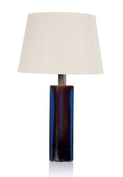 SOHOLM STENTOJ (XX) Lampe
Céramique, tissu
H.: 70 cm.
Circa 1960