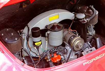 Porsche 356 C 1964 Exemplaire en bon état général
Mécanique robuste et fiable
Amusante...