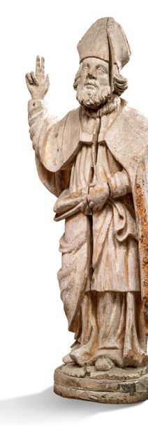 TRAVAIL PROVINCIAL, FRANCE Sculpture en bois représentant un saint
H: 146 cm
Fissures,...