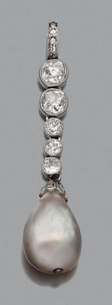 Pendentif «perle fine» Platine (950) diamants...