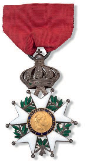 null France. Ordre de la Légion d'honneur, instituée en 1802. Croix de chevalier.
Second...