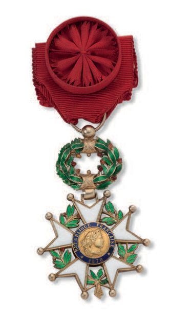 null France. Ordre de la Légion d'honneur, instituée en 1802. Croix de chevalier.
Troisième...