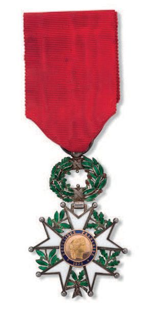 null France. Ordre de la Légion d'honneur, instituée en 1802. Croix de chevalier.
Troisième...