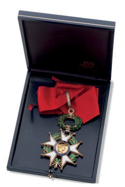 null France. Ordre de la Légion d'honneur, instituée en 1802. Etoile de commandeur.
Troisième...