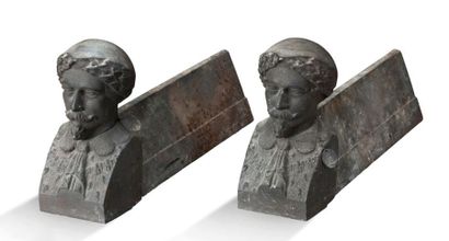 null Paire de chenets en fonte de fer, figurant le buste de Napoléon III en tenue...