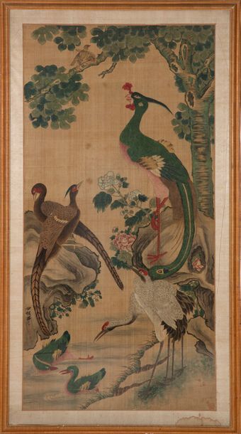 CHINE Grande peinture en couleurs sur soie, illustrant le thème des cent oiseaux...