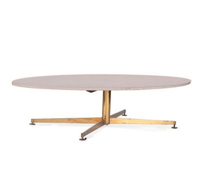 MICHEL KIN (XXE) Table
Travertin, laiton.
38 x 164 x 80 cm.
Arflex, circa 1960