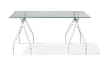 LAURA DE LORENZO & STEFANO STEFANI Table bureau
Verre, acier
75 x 145 x 95 cm.
Pallucco,...