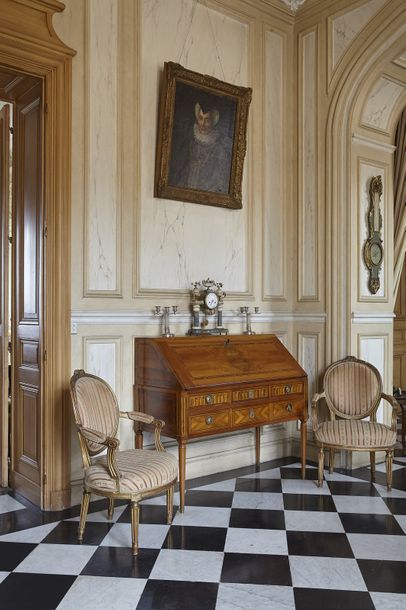 null Ecole espagnole du XVIIème siècle 

Portrait de femme à la coiffe et à la médaille...