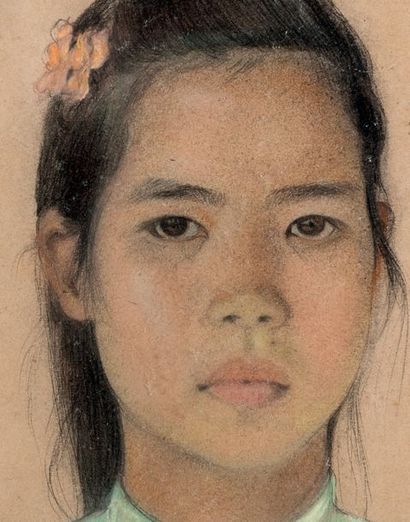 PHAM HAU 范厚 (1903-1995) 
La fille de l'artiste, 1946
Pastel sur papier, signé et...